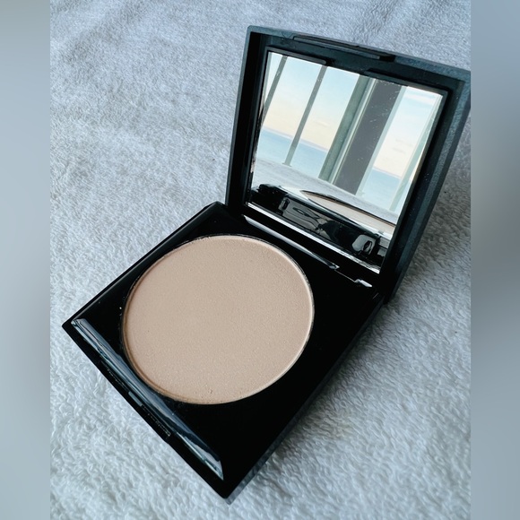 Make Up, Eye Brow & Gua Sha Stone Roller Bundle! - Picture 9 of 15